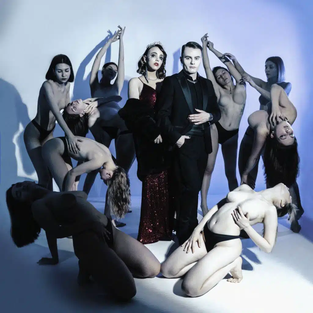 artist-header-image
