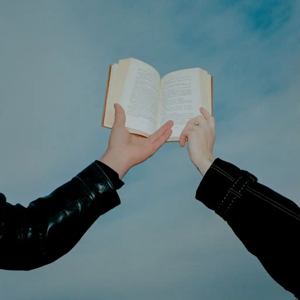 header-image