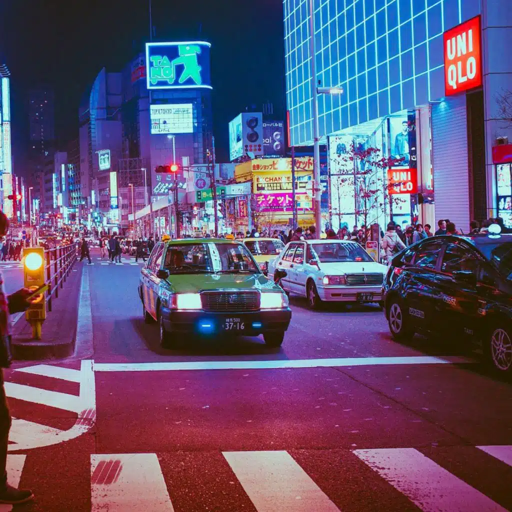 artist-header-image