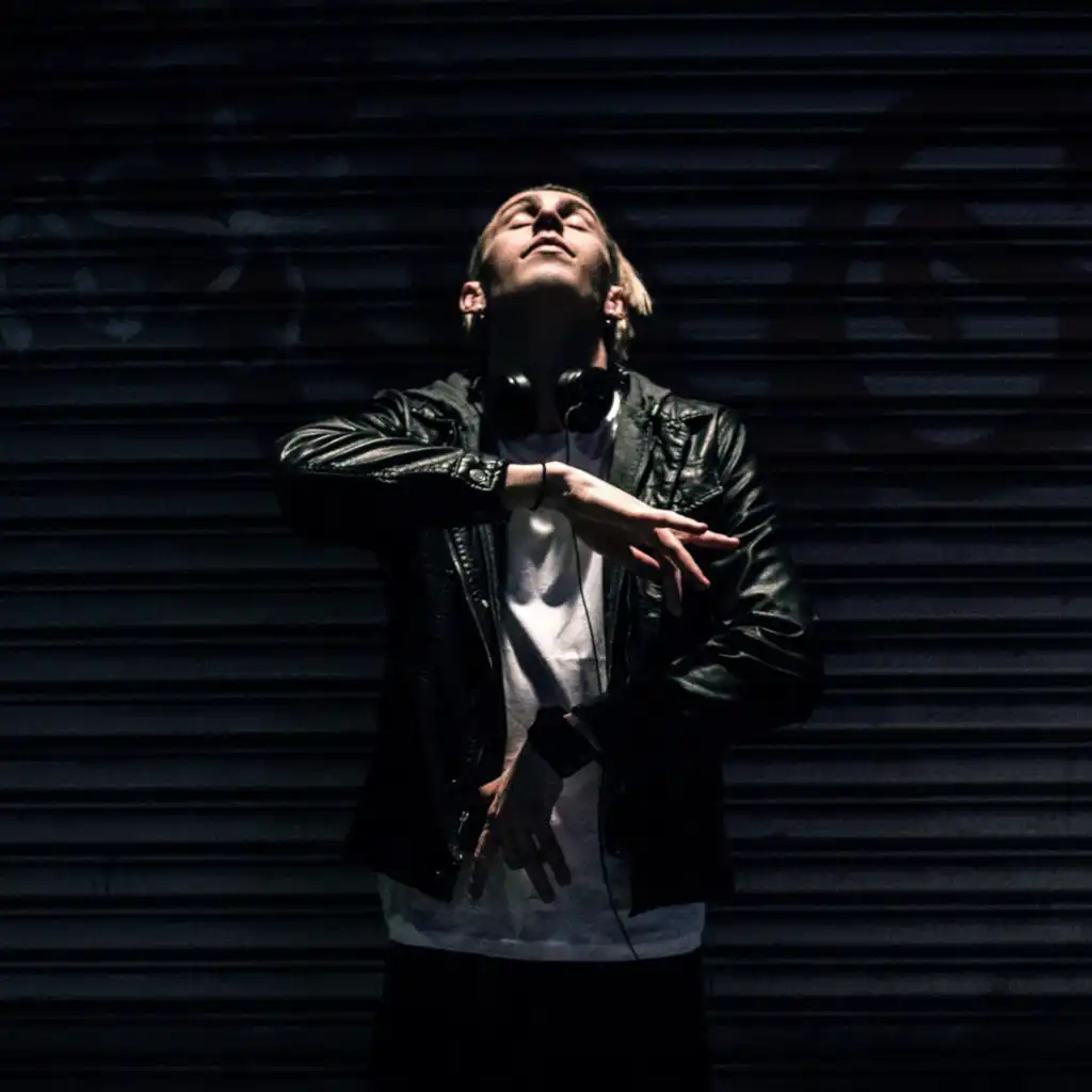header-image