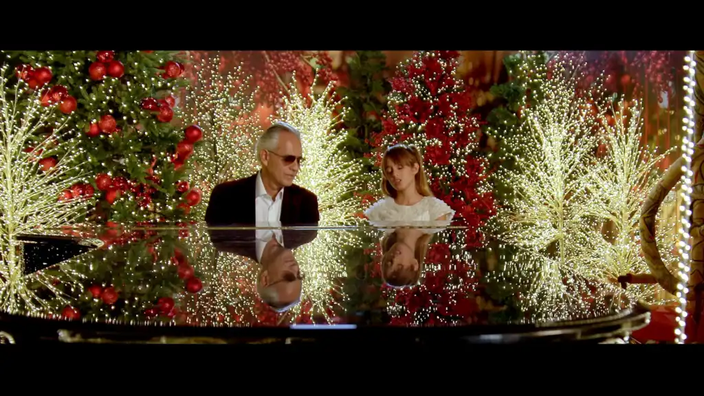 Andrea Bocelli, Matteo Bocelli & Virginia Bocelli - Away In A Manger |  Watch on Anghami