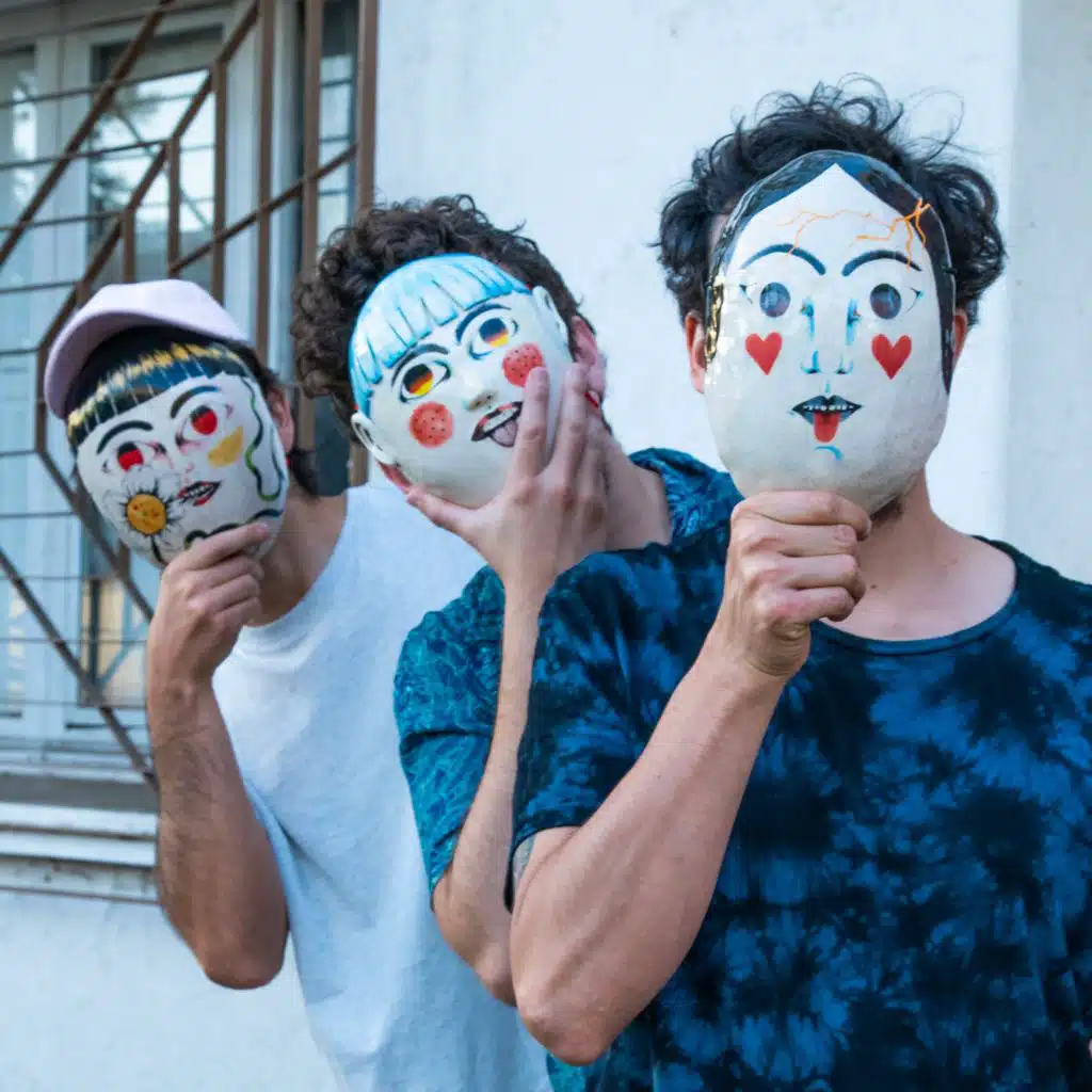 header-image