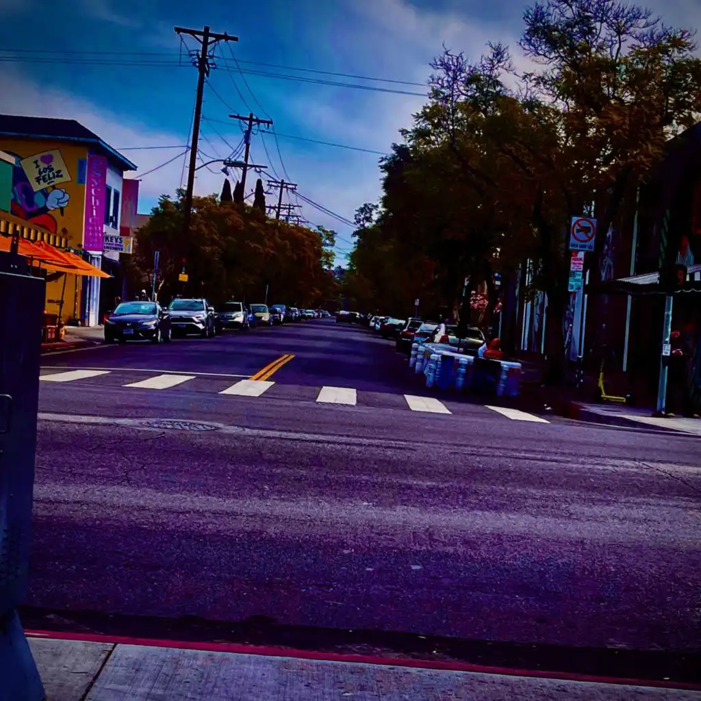 artist-header-image