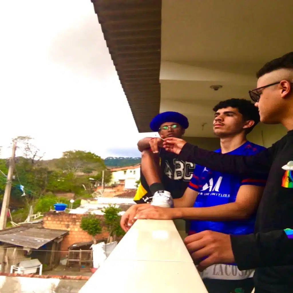 header-image