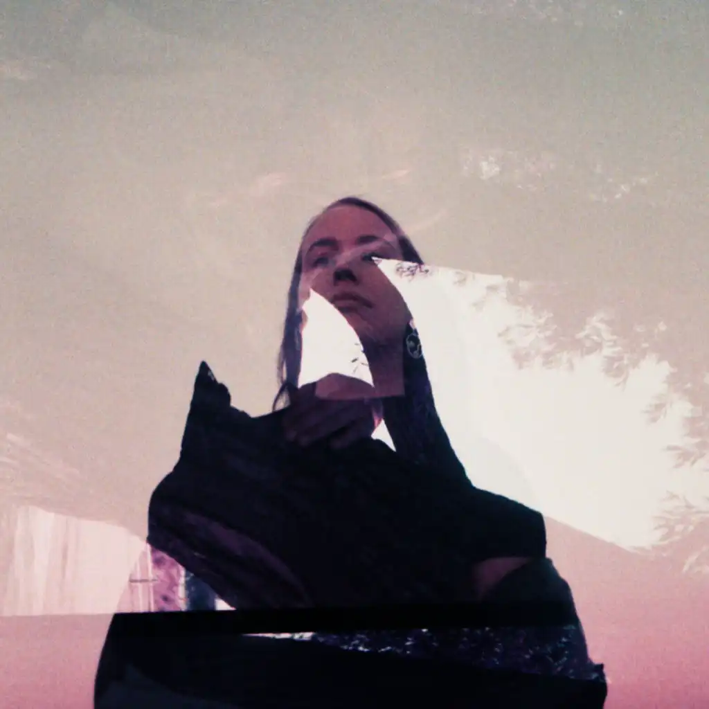 artist-header-image