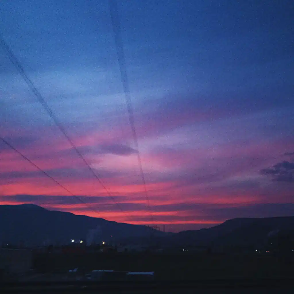 artist-header-image