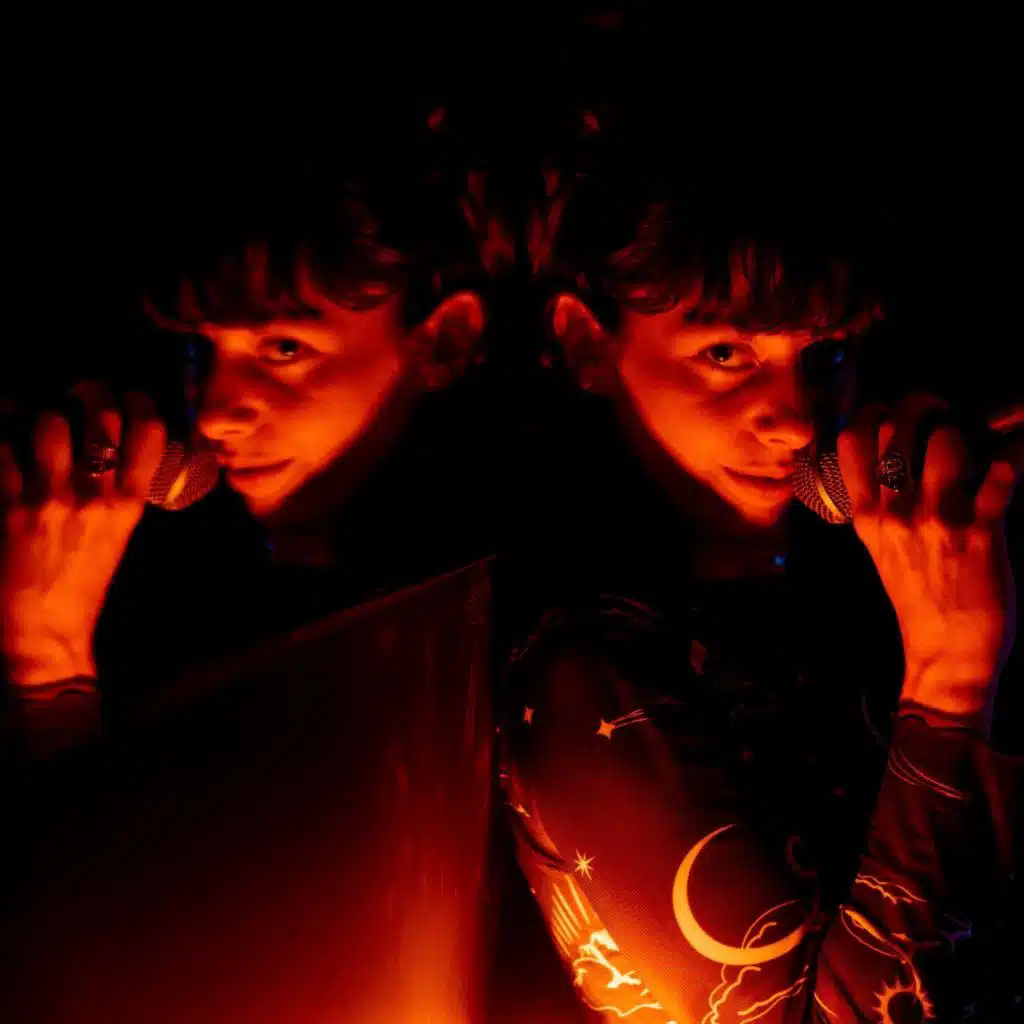 header-image