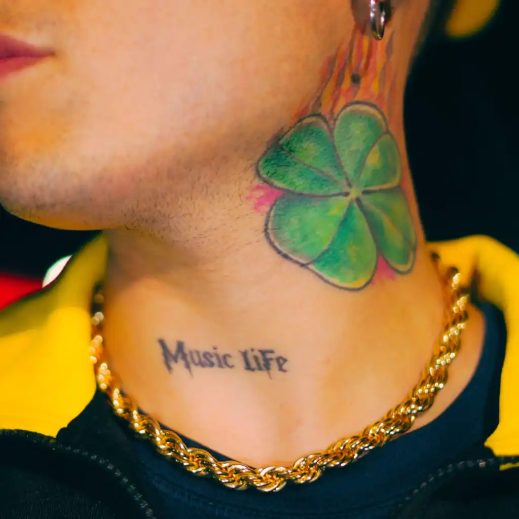 artist-header-image