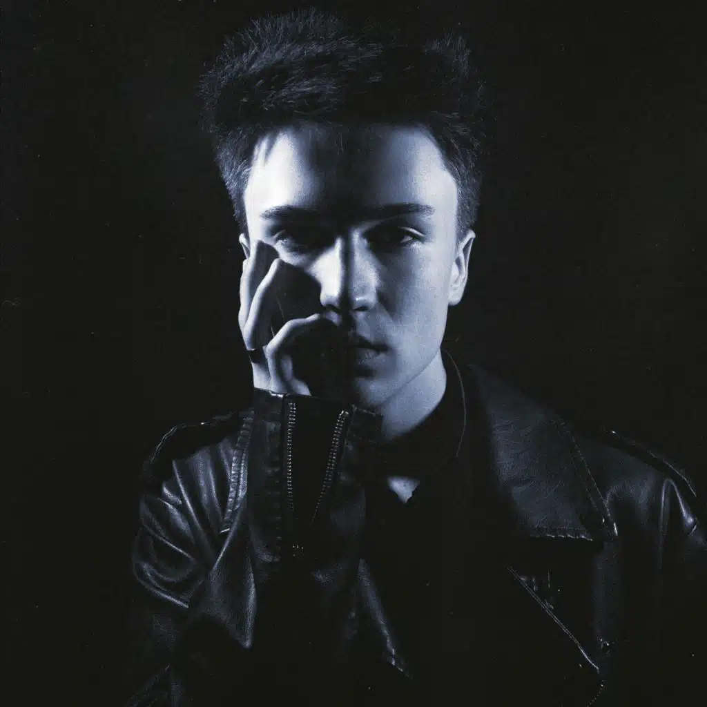 artist-header-image