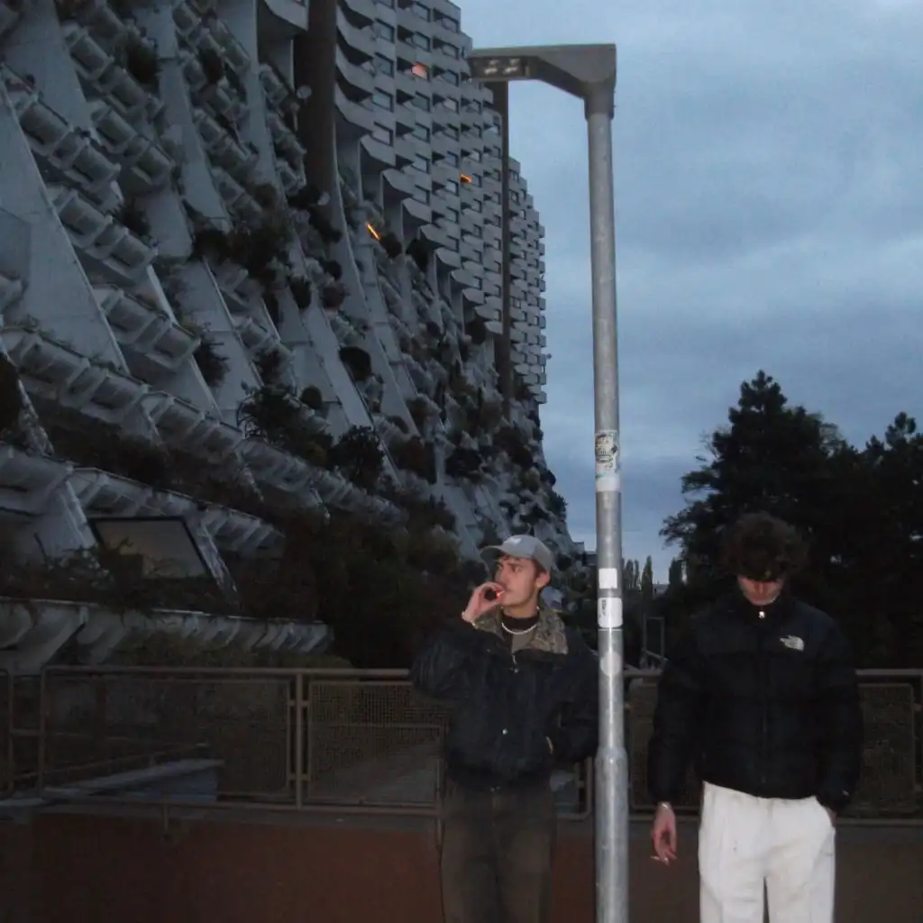 header-image