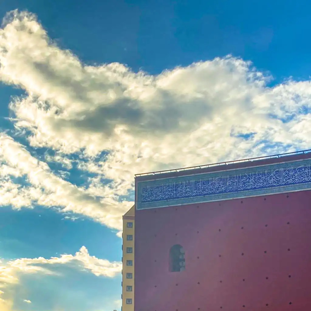 header-image