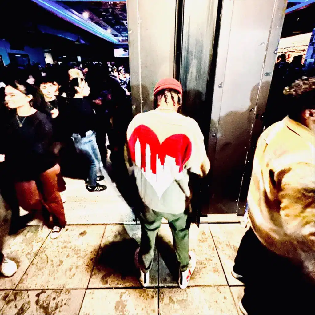 artist-header-image
