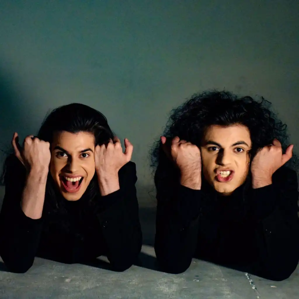 header-image