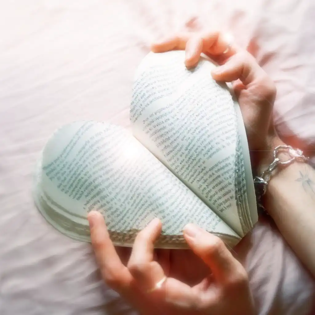 artist-header-image