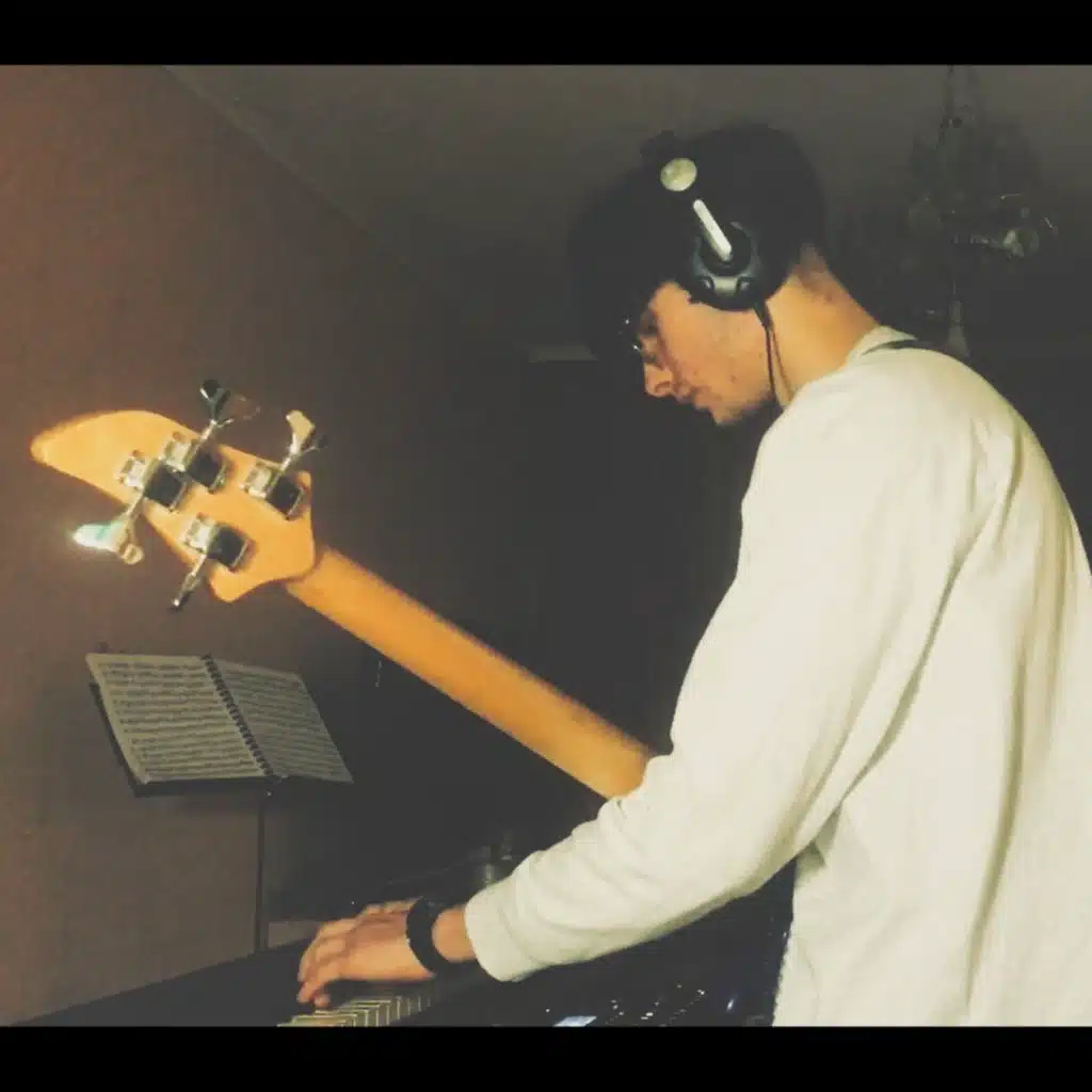 header-image