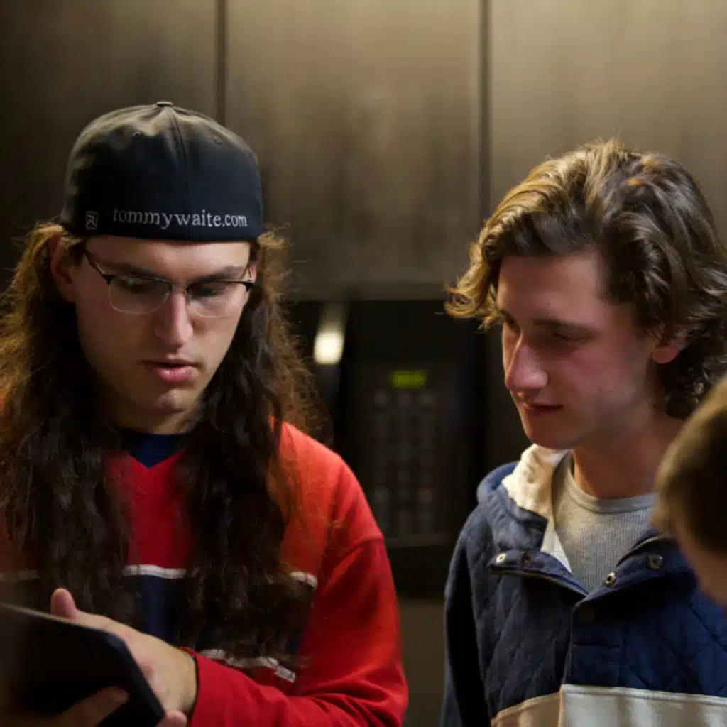 episode-header-image