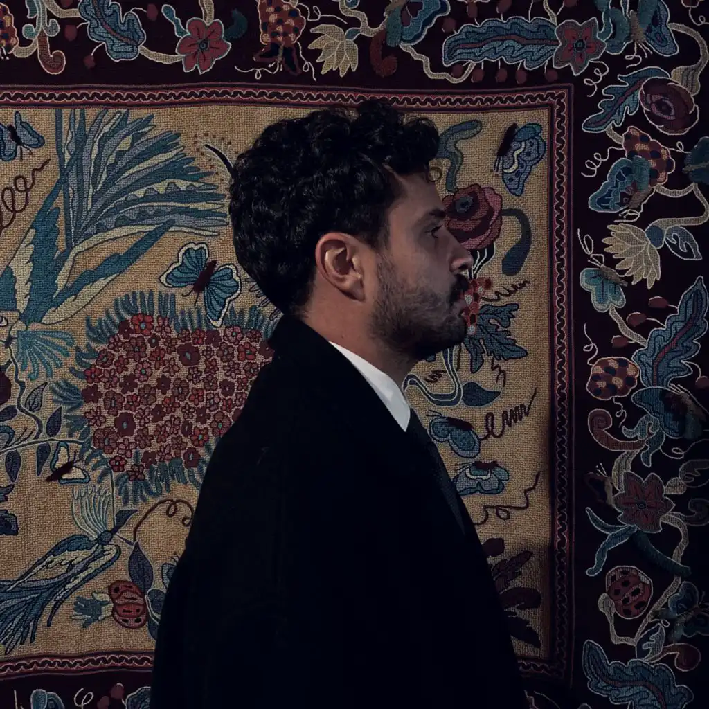 artist-header-image
