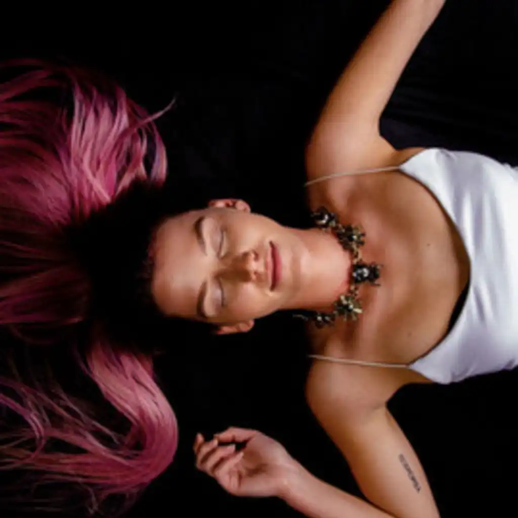 artist-header-image