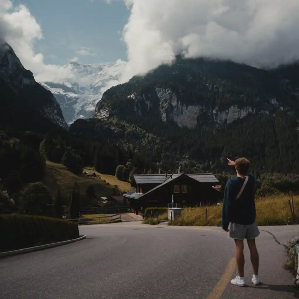 header-image