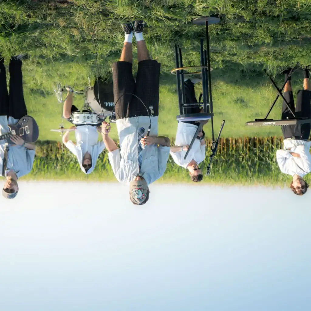 header-image