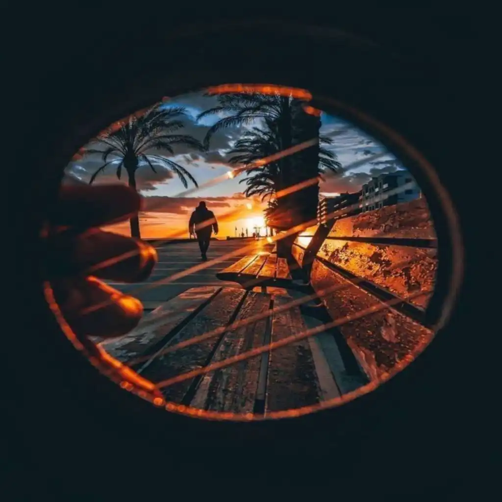 artist-header-image