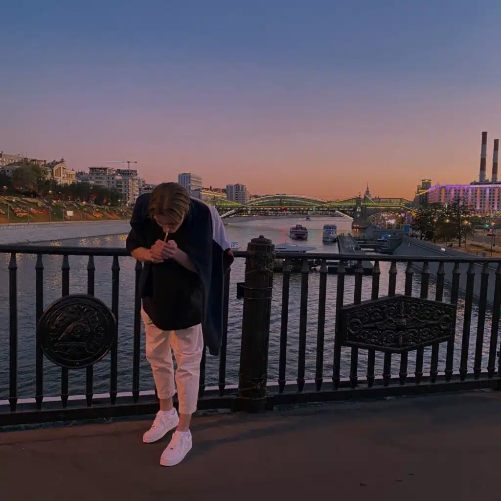 header-image