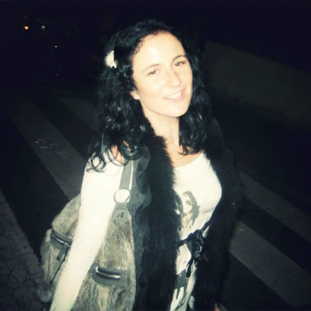 artist-header-image