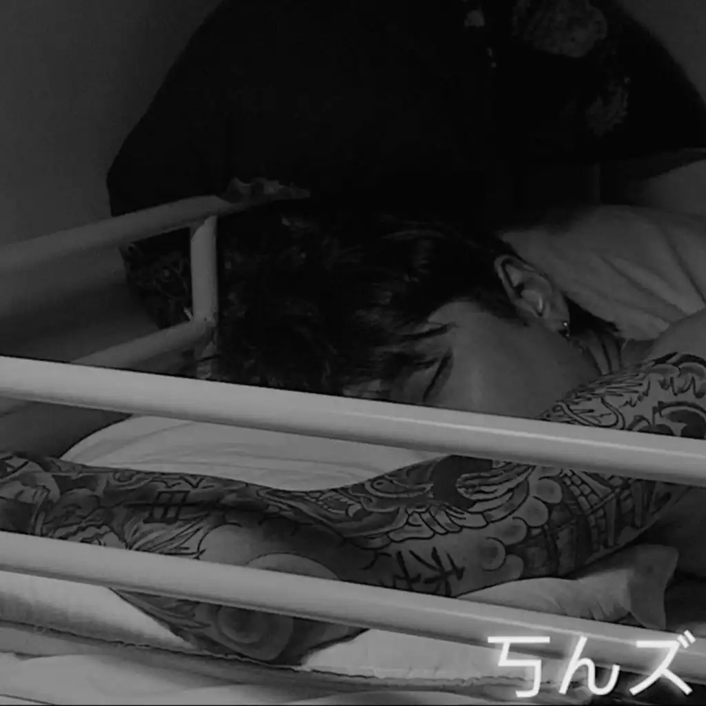 artist-header-image
