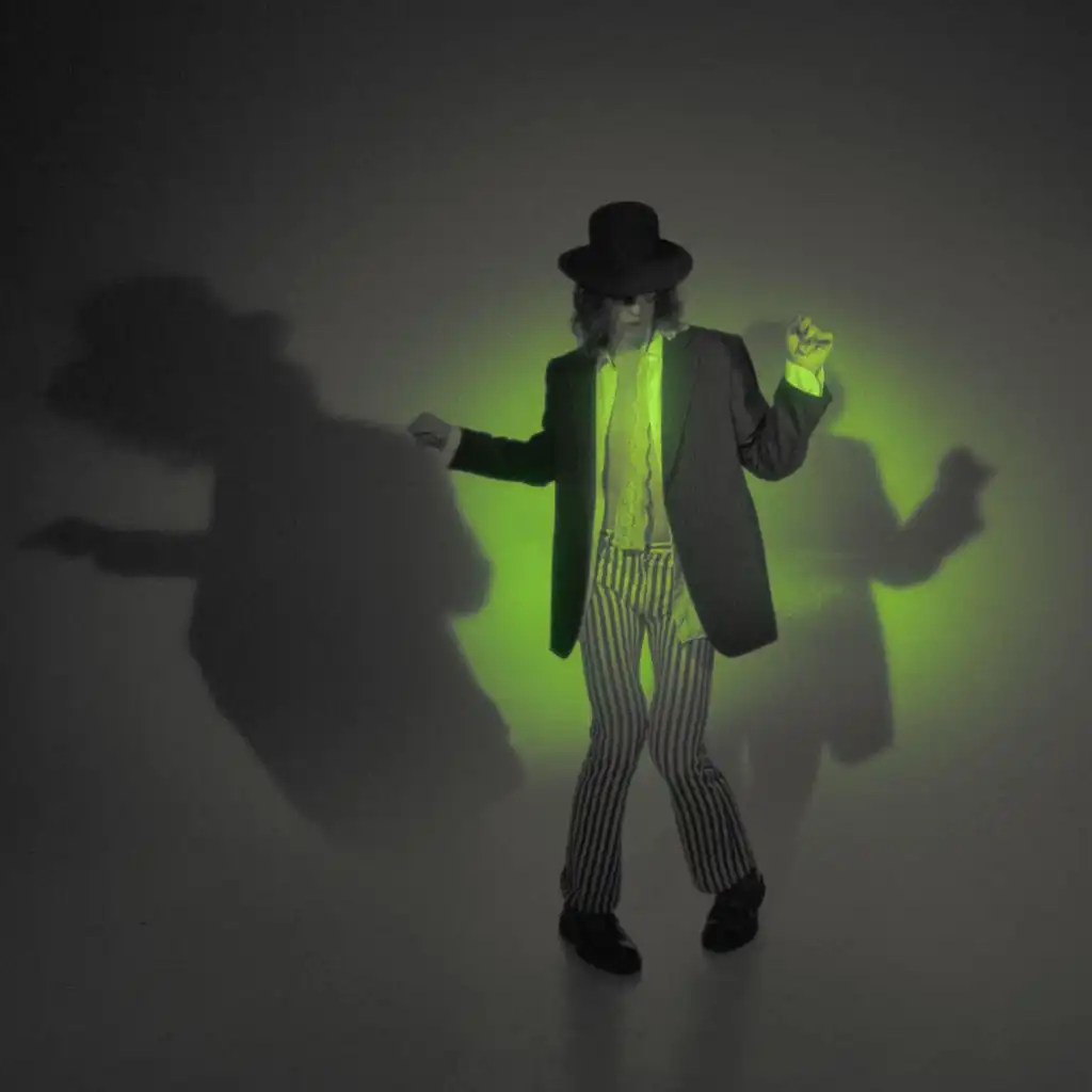 artist-header-image