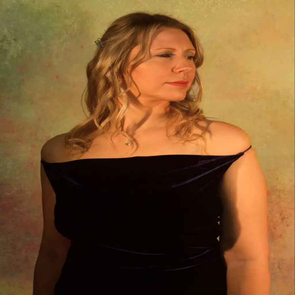 artist-header-image