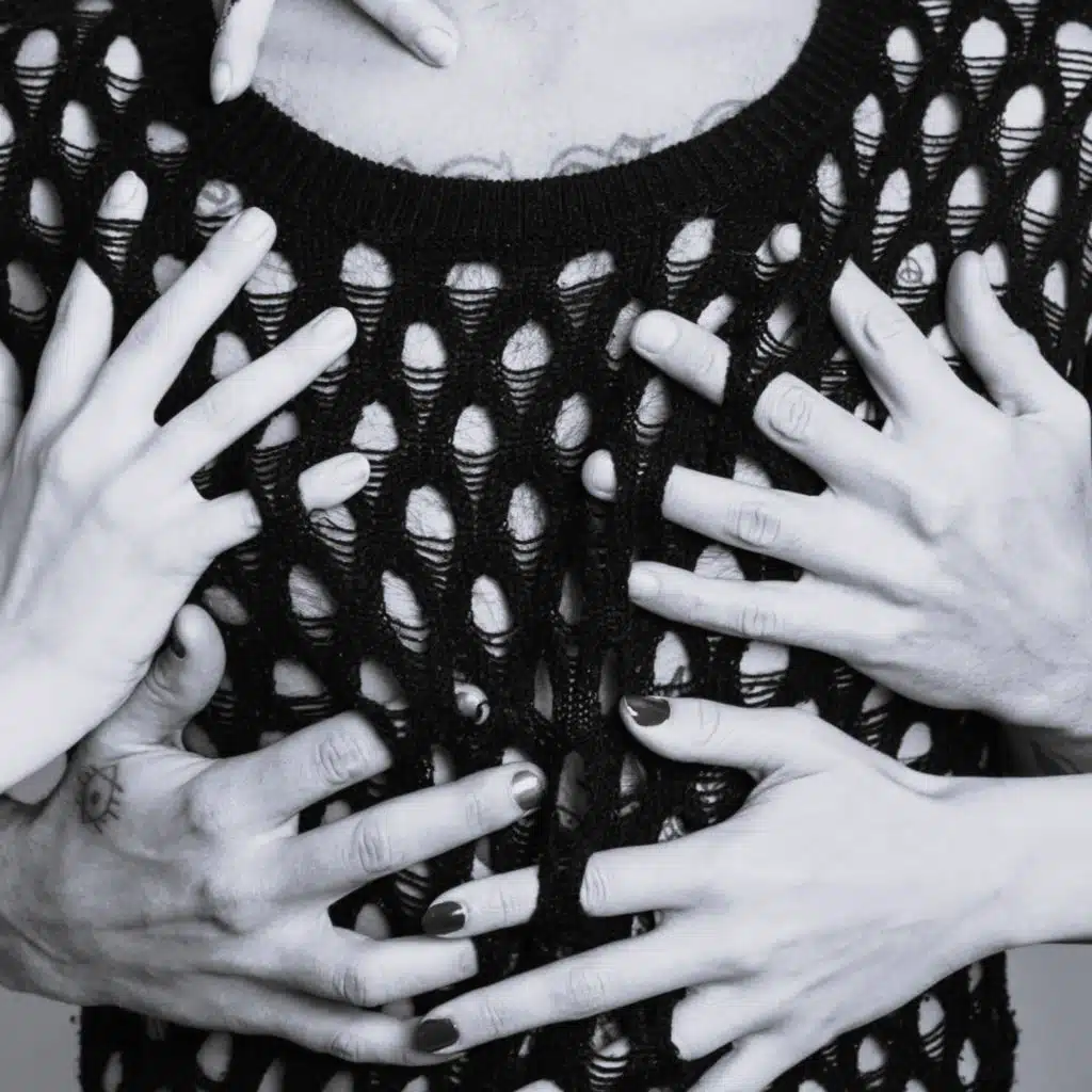 artist-header-image
