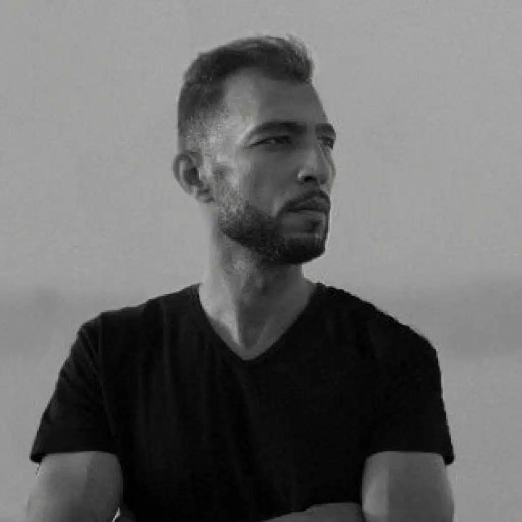 artist-header-image