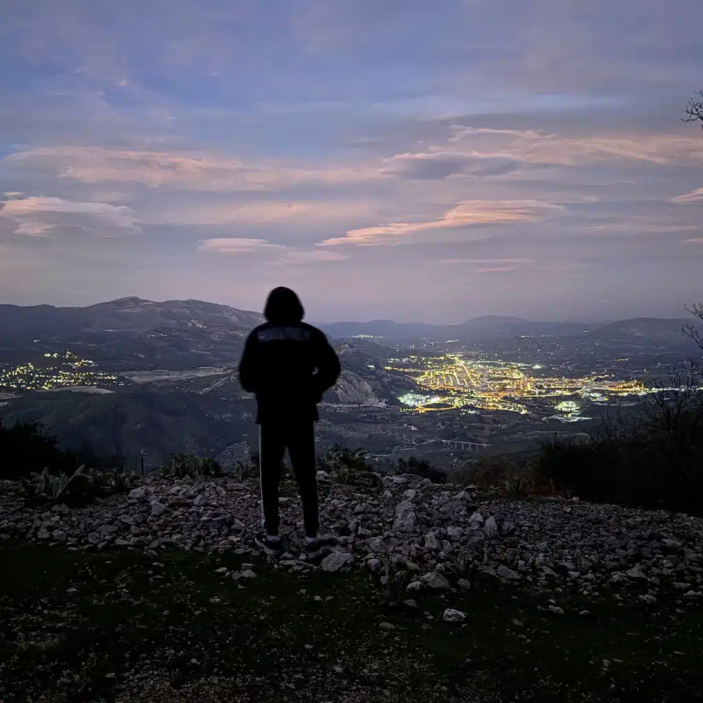 header-image