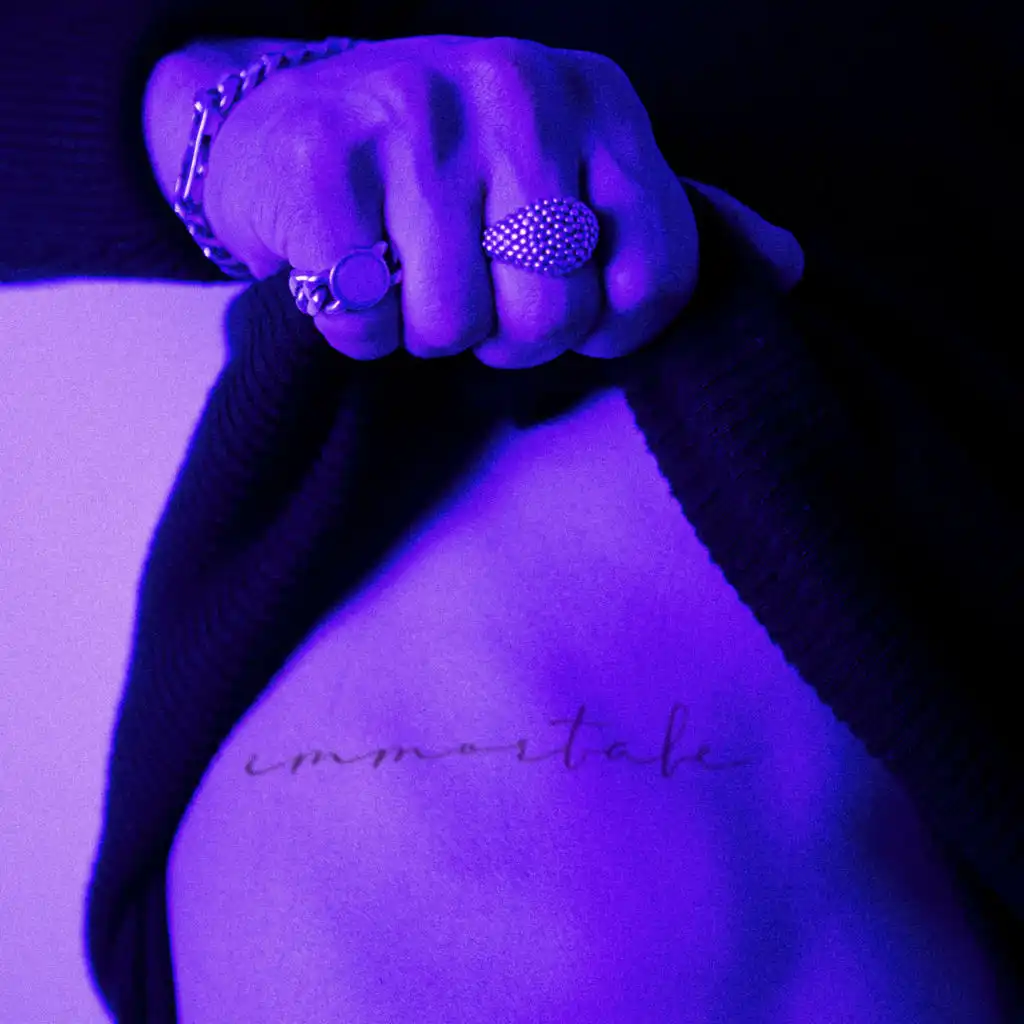 artist-header-image