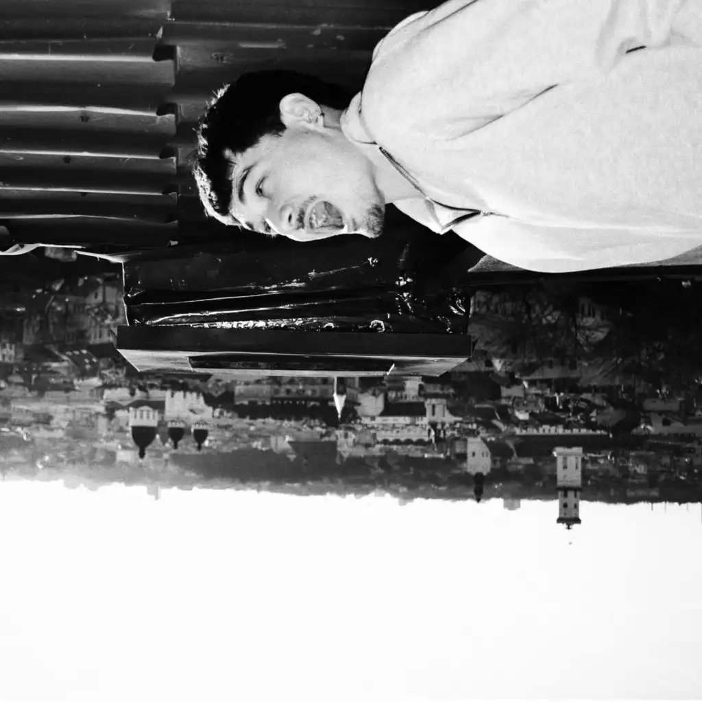 artist-header-image