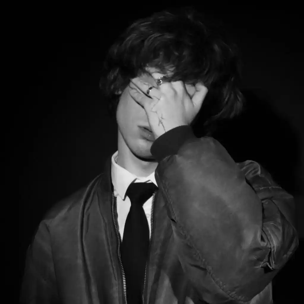 artist-header-image