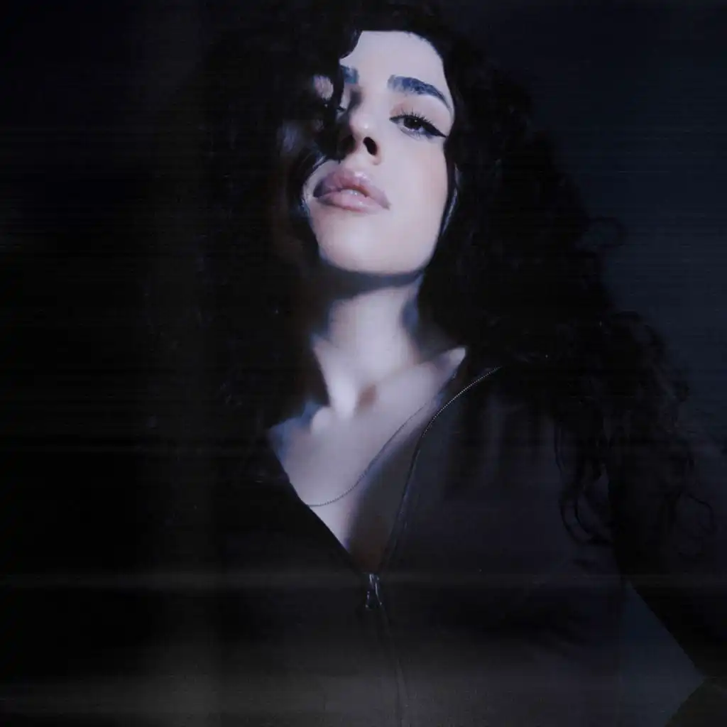 artist-header-image