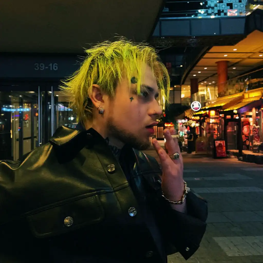 artist-header-image