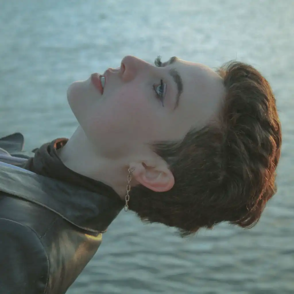 artist-header-image
