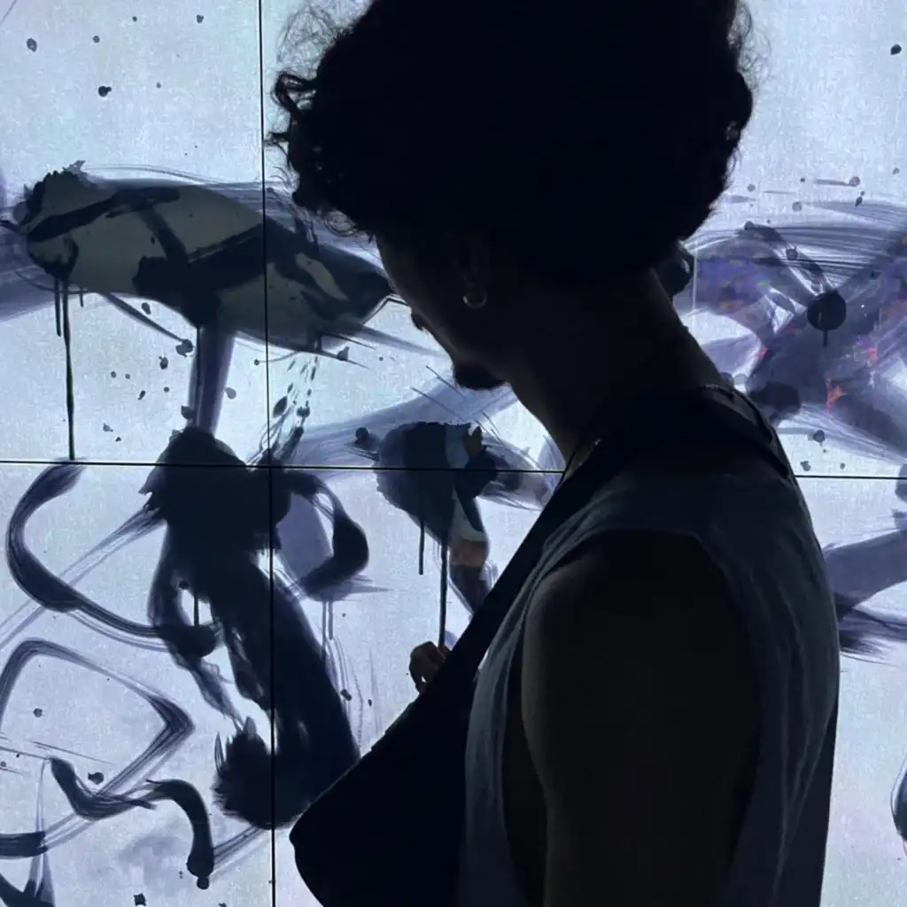 artist-header-image