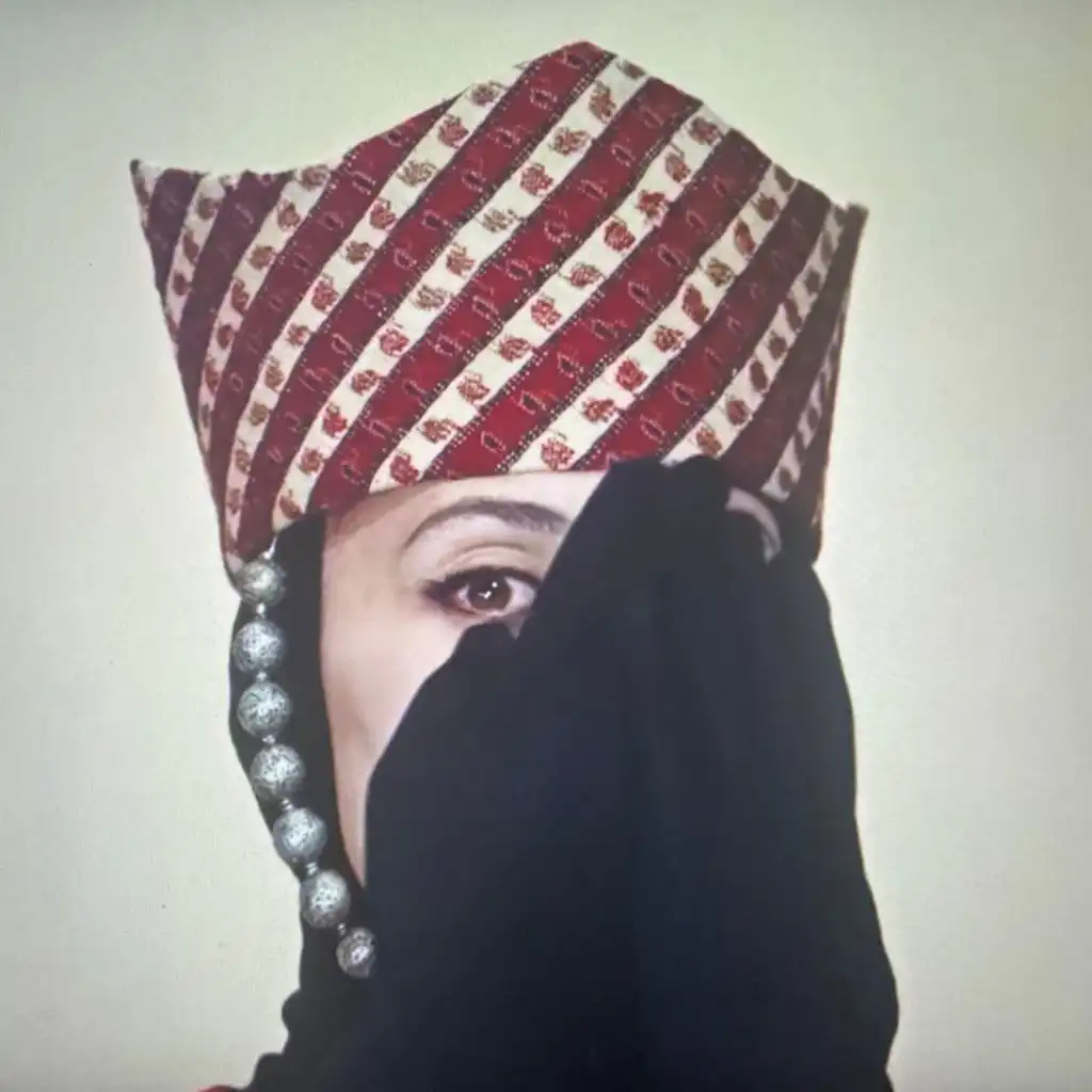 artist-header-image