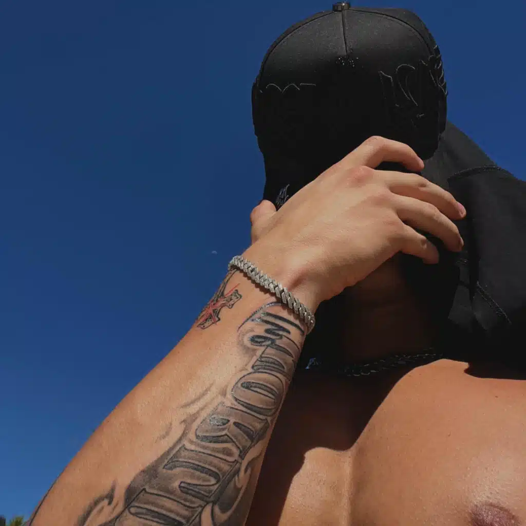 header-image