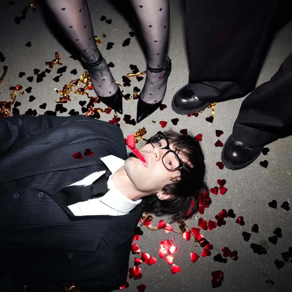 artist-header-image