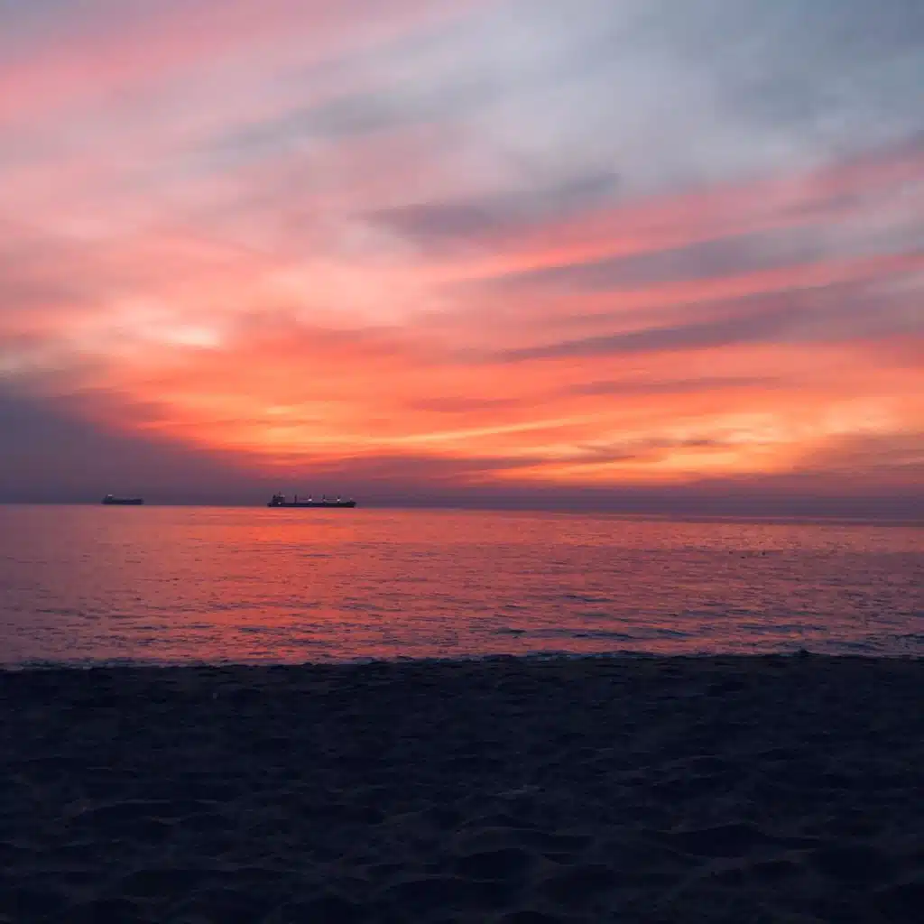 artist-header-image