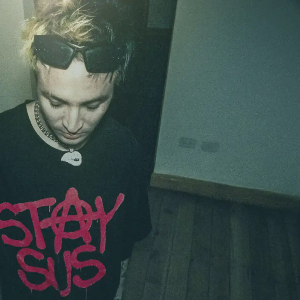 artist-header-image