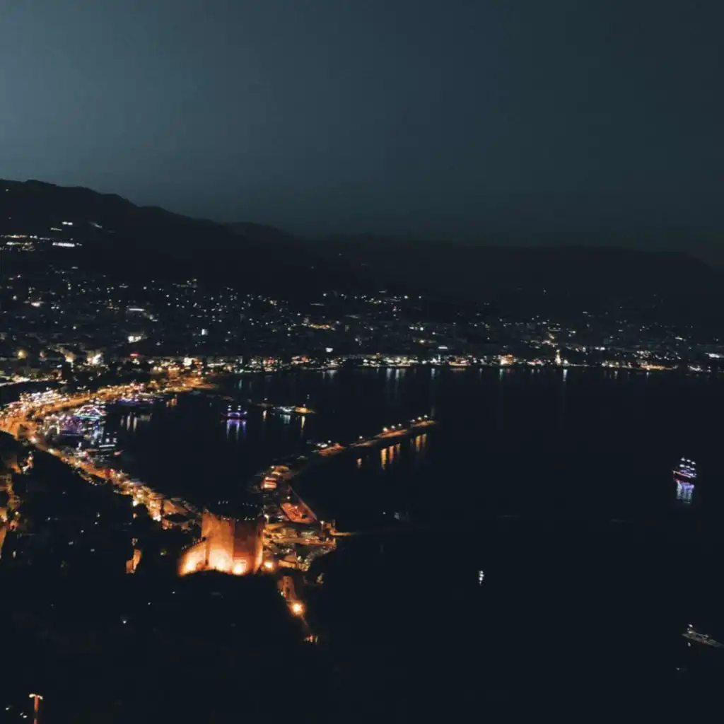 artist-header-image