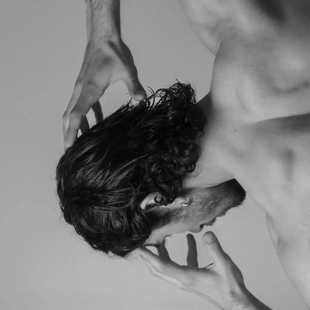 artist-header-image