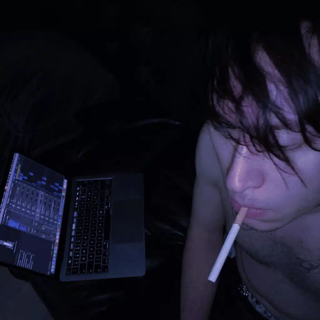 artist-header-image