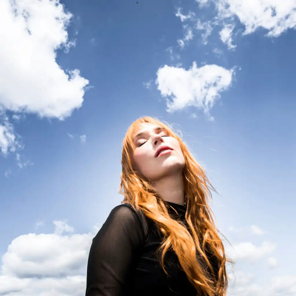 artist-header-image