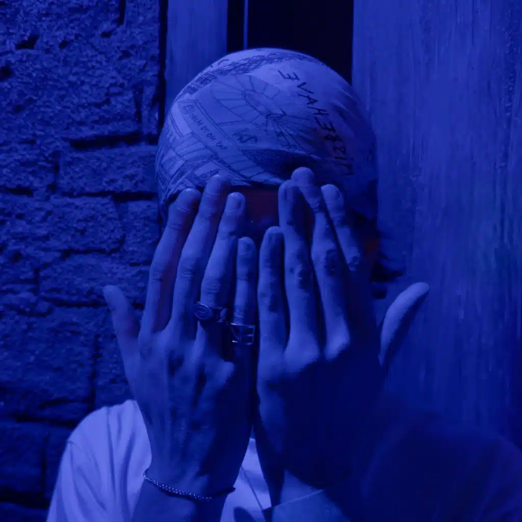 artist-header-image